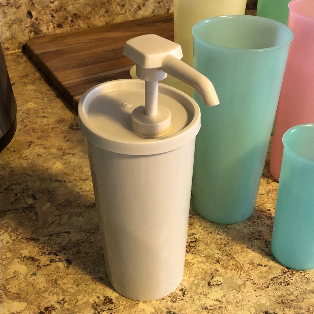 Vintage Tupperware Bundle - Picture 3 of 4